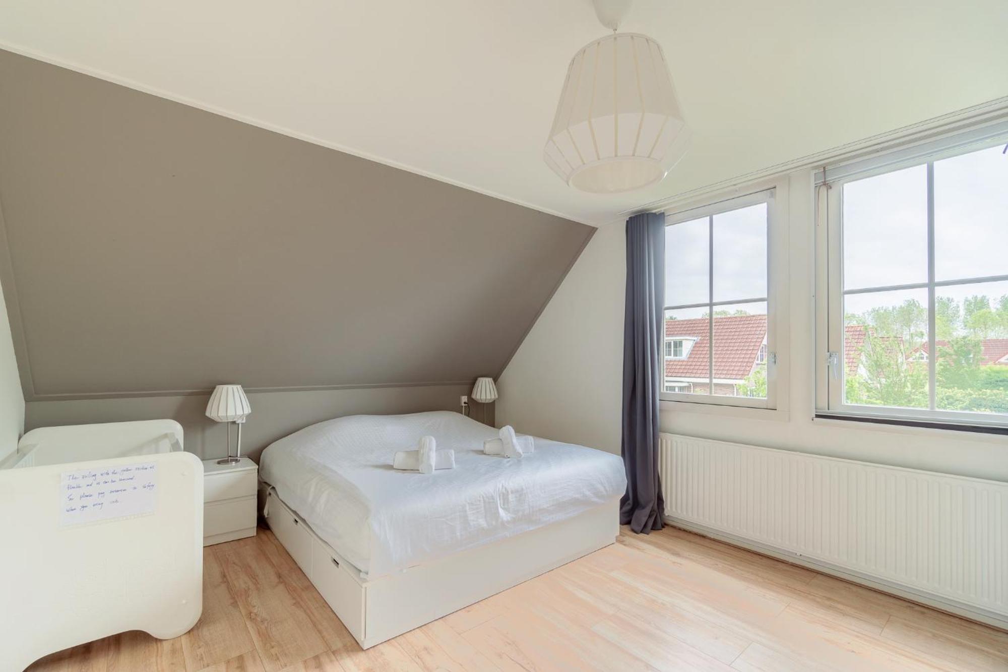 Comfort Villa For 8 People Zeewolde Kültér fotó