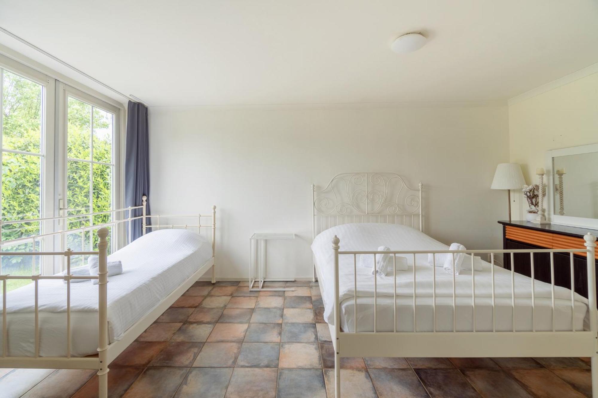 Comfort Villa For 8 People Zeewolde Kültér fotó